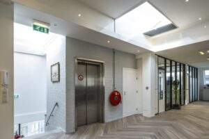 Oudezijds Voorburgwal 282  Amsterdam